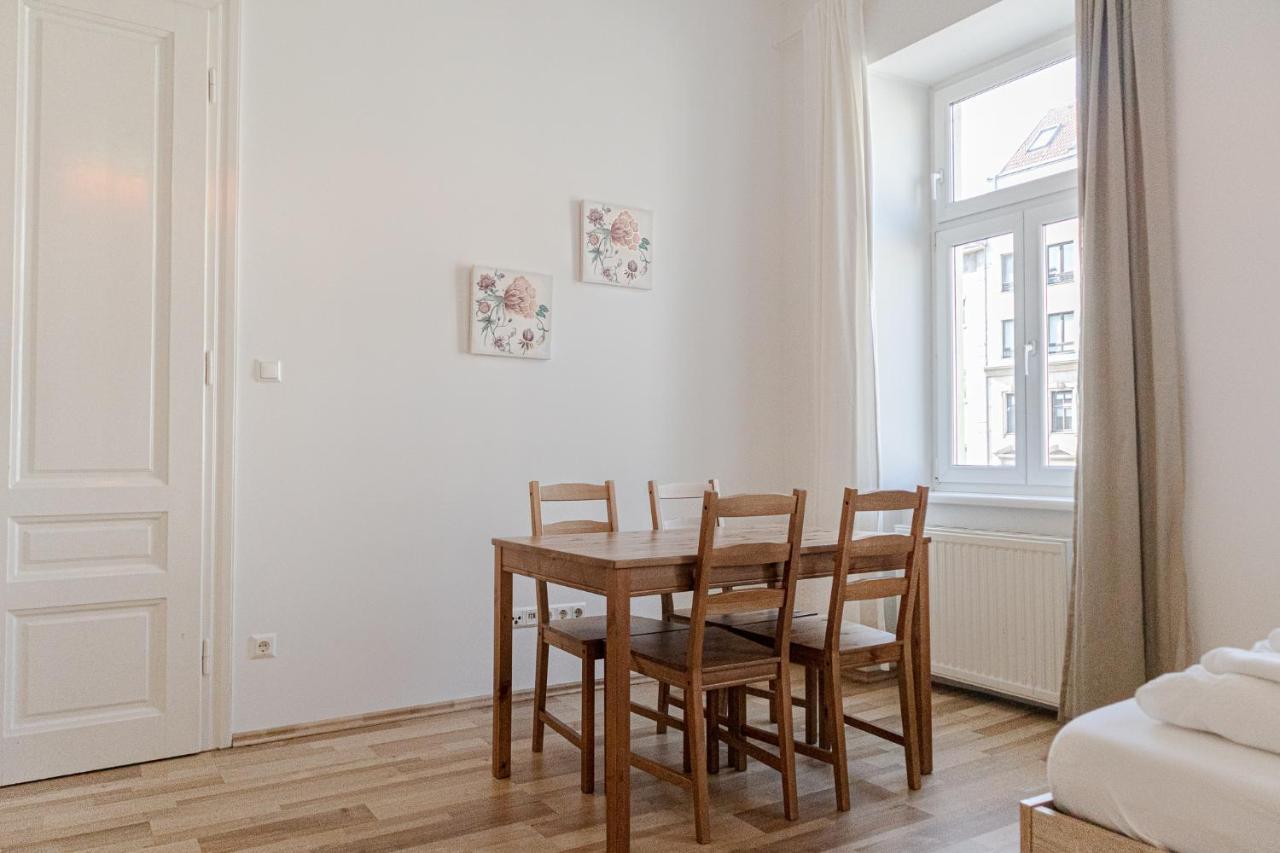 Special Vintage Viennese Apartment - 12Min F Downtown Extérieur photo