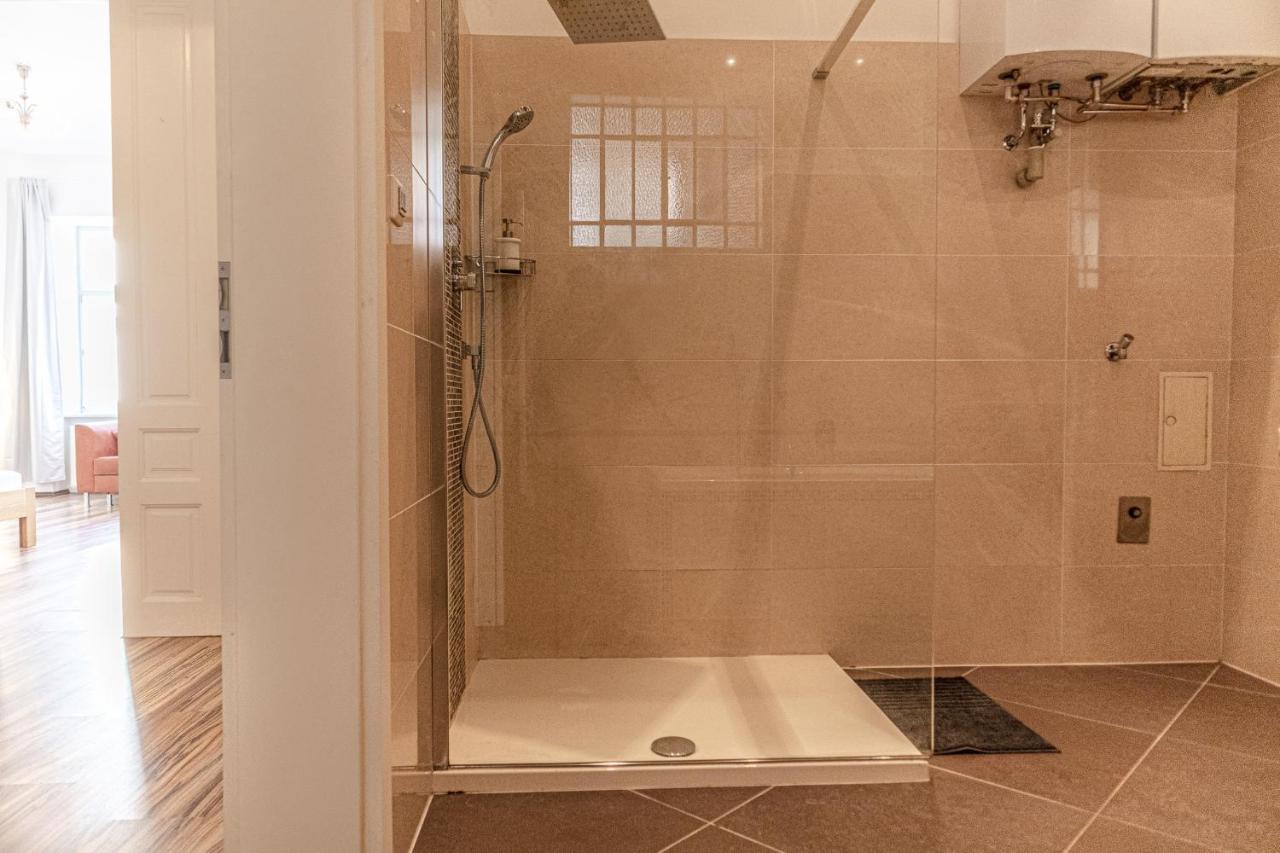Special Vintage Viennese Apartment - 12Min F Downtown Extérieur photo